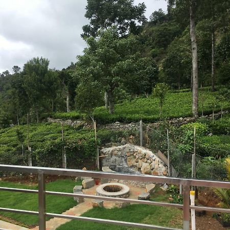 Silvertip Cafe & Homestay Котажирі Екстер'єр фото