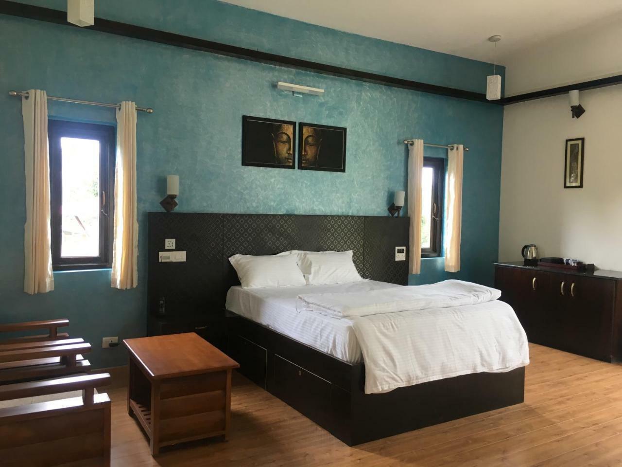 Silvertip Cafe & Homestay Котажирі Екстер'єр фото