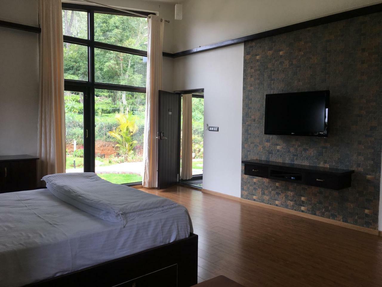 Silvertip Cafe & Homestay Котажирі Екстер'єр фото